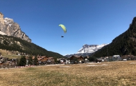 garniraetia - paragliding